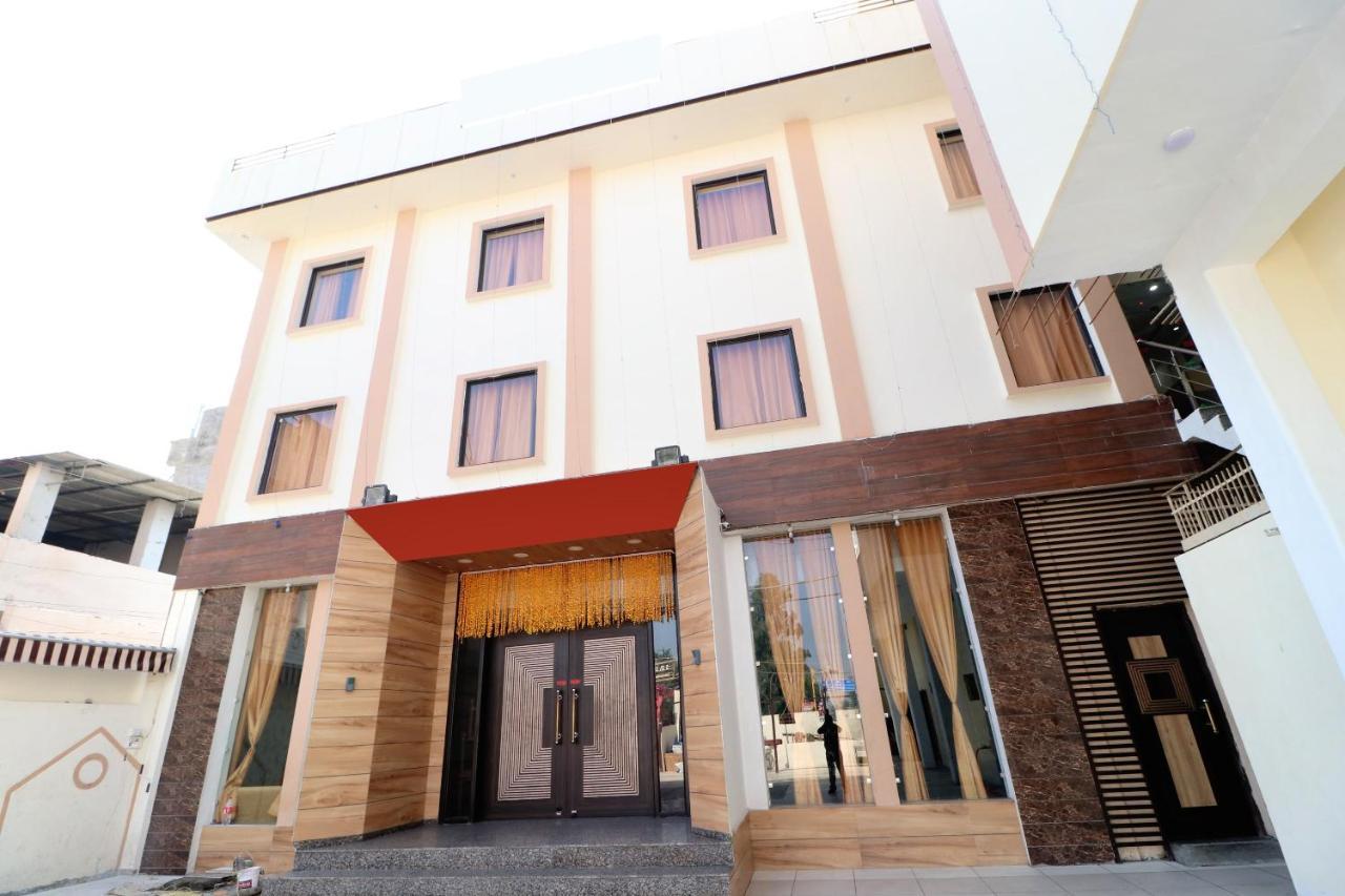 OYO 23235 Hotel Roopmahal&Restaurant Amritsar Bagian luar foto